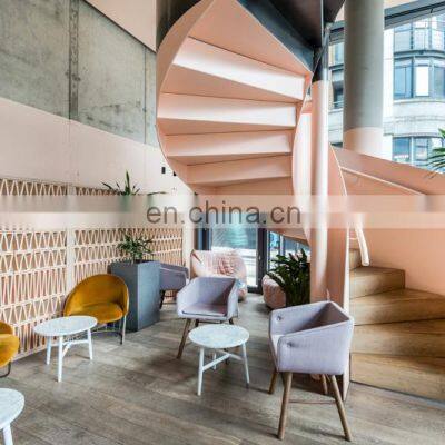 Современный дизайн. Спиральная лестница из углеродистой стали, нержавеющей стали и дерева для наружного/внутреннего использования photo-2