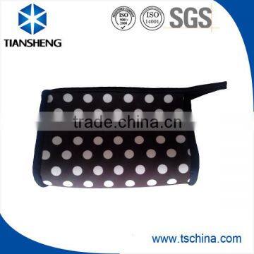 Elastic neoprene cosmetic bag with zipper