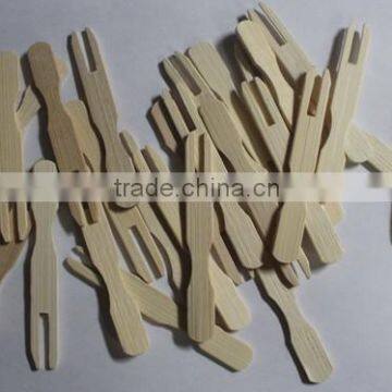 Bamboo fruit fork