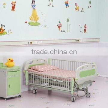 New designed salable Manual crank hospital children bed