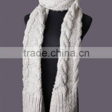 Fashion Knitted Scarf Made of 100% Acrylic