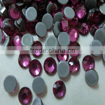 China shiny lead free and multi size flat back hot fix rhinestone for wedding dress