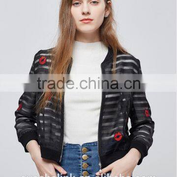 OEM Service New Model Outdoor Young Ladies Jackets Embroidery Designs photo-2