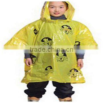 Eco-friendly Children Disposable Plastic Raincoat With Cute Cartoon Logo photo-2