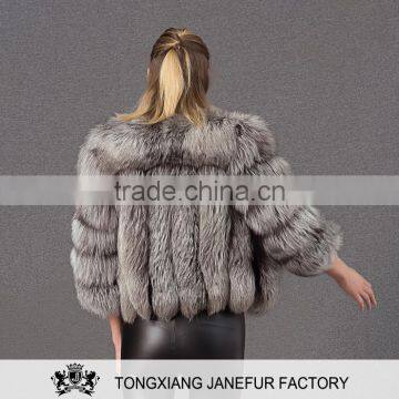 Natural color fox fur coat three-quarter length sleeves fur products