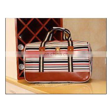 2015 Hot Sale Large Capacity Waterproof Fashion Geometrical Pattern Women Travel Bag photo-6