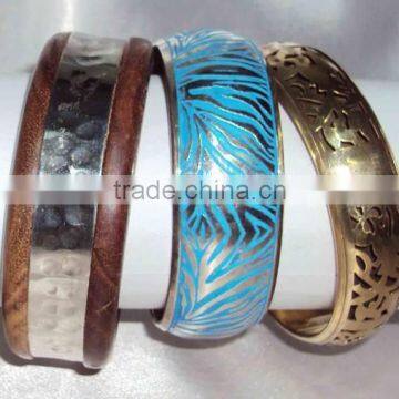 Floral Design Brass Bangle Set of 2 Pieces, Metal Women Bangle 10274 photo-3