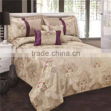 Ribbon Quilted Jacquard Comforter photo-4