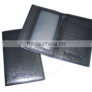 Passport holder with looseleaf structure