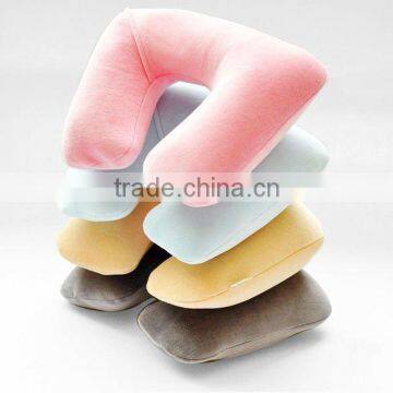 Inflatable travel pillow
