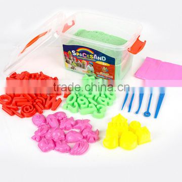 CE EN71 standard Non-toxic Never Dry Non Sticky to Hands Magic Modeling Play Sand Gift Set