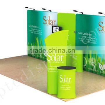 Straight steel frame display banner