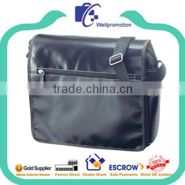 High-end black fashion pvc tarpaulin messenger bags                        
                                                Quality Choice