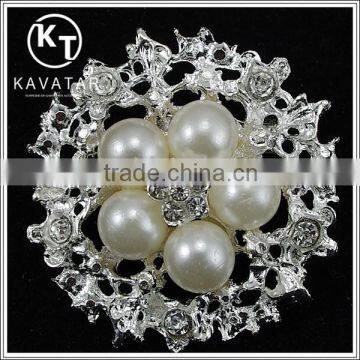 Rhinestone diamond brooch