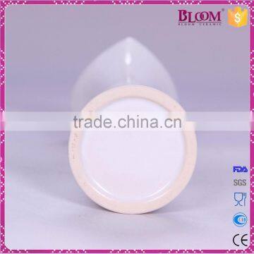 White Ceramic Heart Shaped Home Decoration Vase photo-5