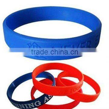 Assorted color silicone striped wristband