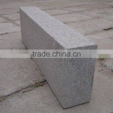 B6 grey kerbstone