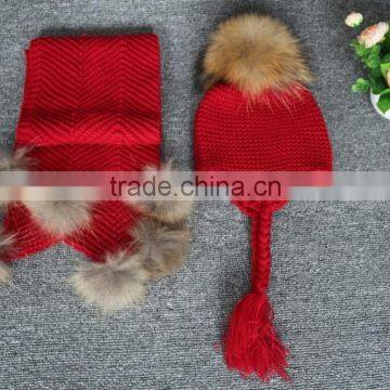 Popular fashion hat and scarves set knitted real raccoon pompom design