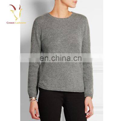 Модный женский свитер с вставками на локтях photo-2