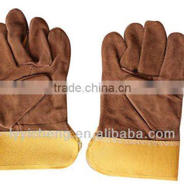 Yellow cow split leather welding mitten