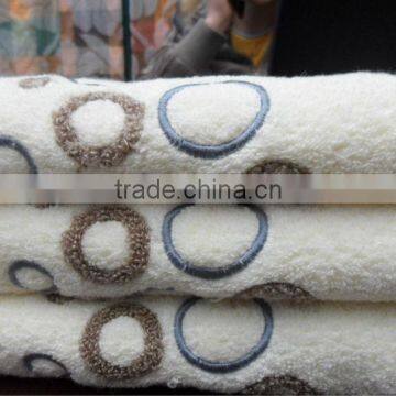 100% cotton high end elegant classic jacquard towel with embroidery