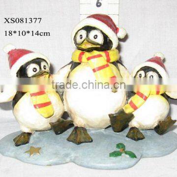 Polyresin Xmas penguin decoration