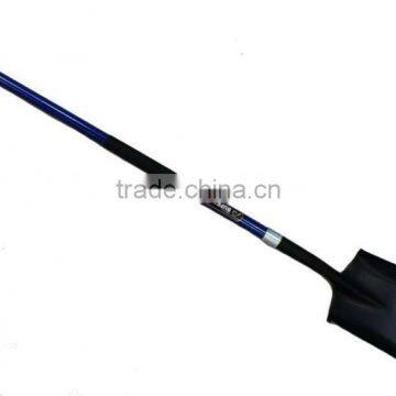 construction shovel with fiberglass handle