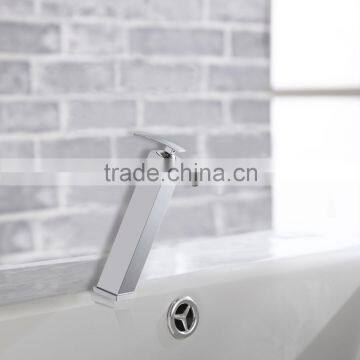 Single Hole Chrome Basin Faucet