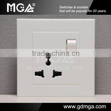 16A switched universal electric socket