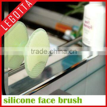 High quality silicone soft easy carry travel mini face washing cleaner