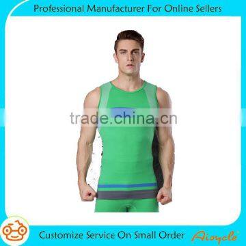 2016 Latest sleeveless custom fashion design gym tank top