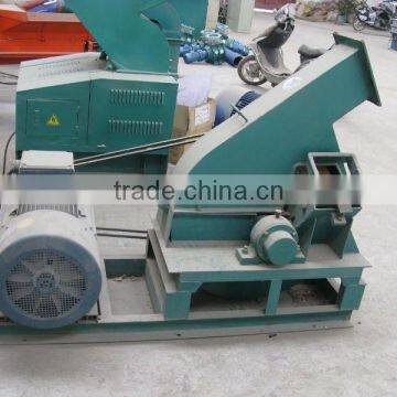 Drum timber/wood chipping machine