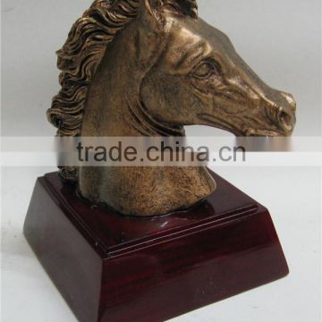 Polyresin horse souvenir trophy