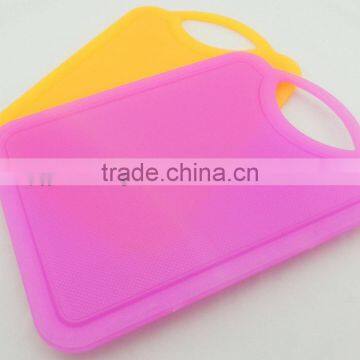 colorfull plastic cutting board