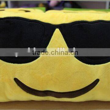 Hot sale plush emoji hand warmer/ Hand warmeremoji pillow/ Emoji hand warmer