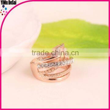 ladies finger gold gemstone ring, latest gold finger ring designs