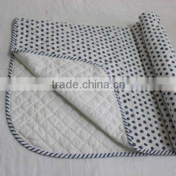 100% cotton printed gauze cotton blanket , small quilt for baby 40"