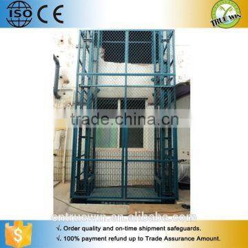 Fixed guide rail cargo hydraulic chain freight elevator