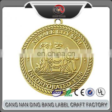 Top Quality Promotional Cheap Collective Souvenir Custom Gold 3D Metal Round Medal Pendant