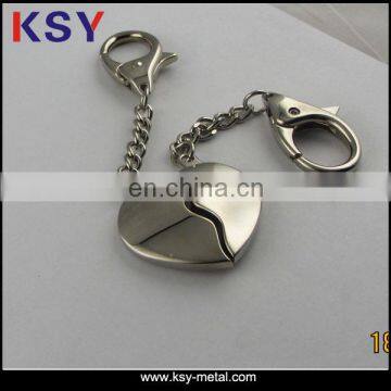 Fashion Custom Metal Keychain With Factory Price photo-4