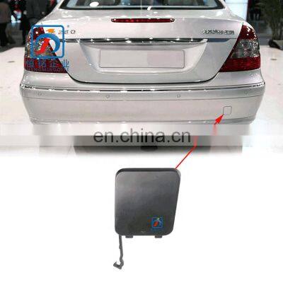 E CLASS W211 LCI BLACK PLASTIC REAR BUMPER TOWING HOOK EYE COVER 2118801405 photo-2