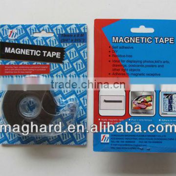 magnetic tape roll with dispenser