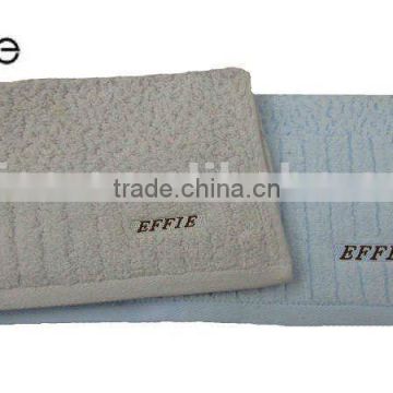 emboridered towel - bamboo fiber towel supplier