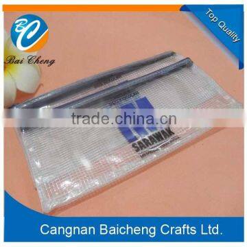 quickly delivery plastic transparent small bags with rectangle shapes of soft zipper can easy to lock for you with handle
