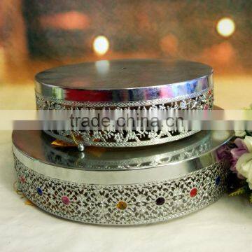 wedding cake stand with colorful bead for wedding centerpieces