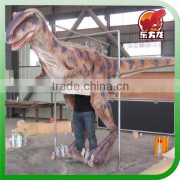 Walking mechanical roar dinosaur costume for adult