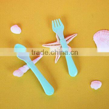 2015 new design baby spoon nipple hot selling plastic baby spoon wholesale baby spoon set