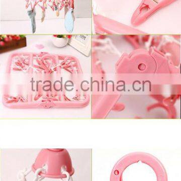 Foldable Plastic Hanger