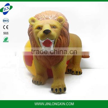 The lion piggy bank The piggy Lovely lion plastic customized jar