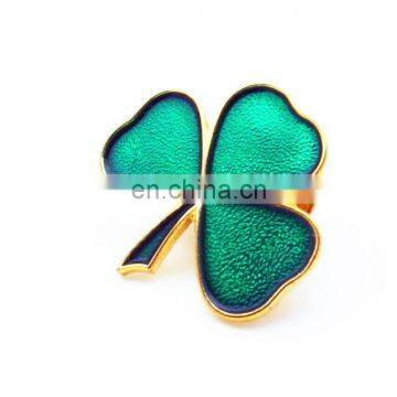 30 Experience OEM HIGH QUALITY GOLD Glitter Three-Leaf Clover Green Lapel Pin photo-2